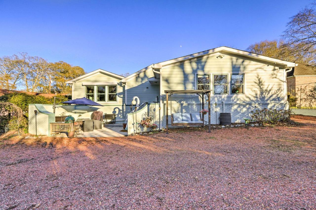 Sleek Fayetteville Home Less Than 1 Mi To City Center Exterior foto